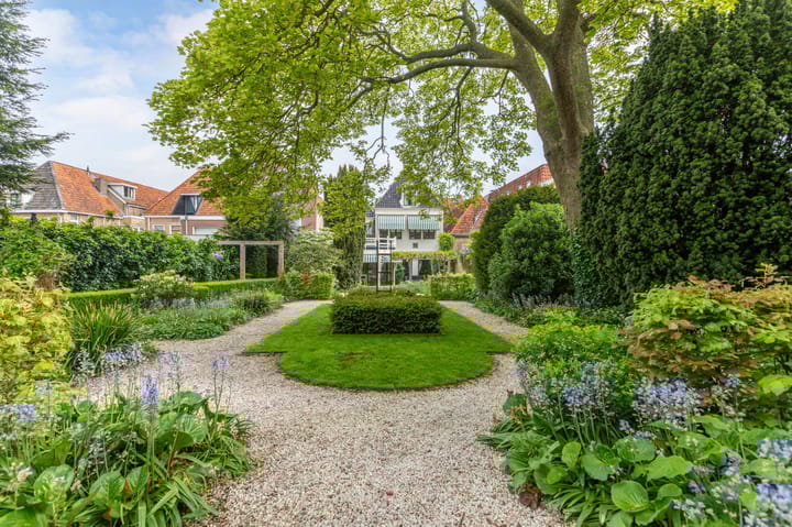 Foto 24 van Marktstraat 6