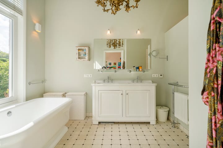 Foto 37 van Jan van Nassaustraat 11