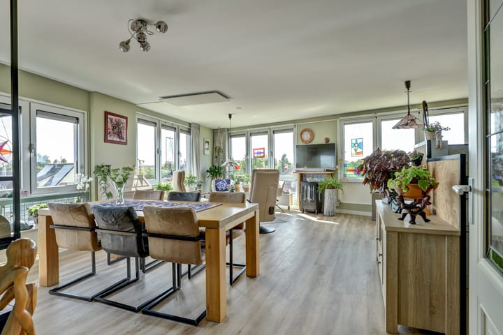 Foto 6 van Regelhaalder 110