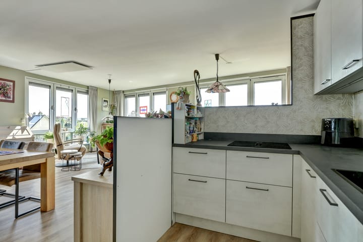 Foto 10 van Regelhaalder 110