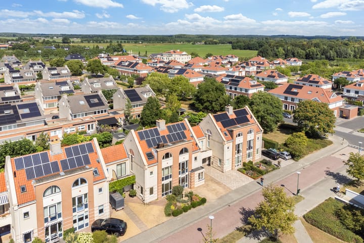 Foto 2 van Bacchus 6