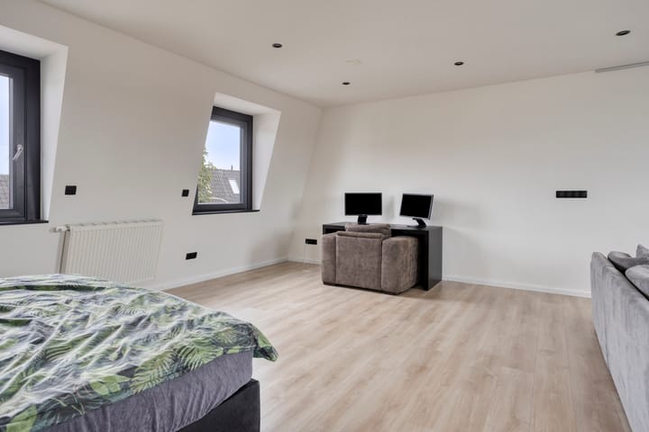 Foto 27 van Molenstraat 56