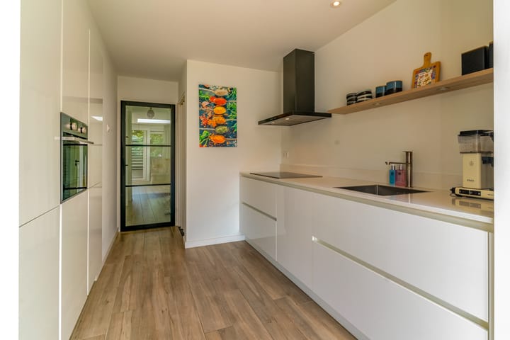 Photo 13 of Doctor Schaepmanlaan 57