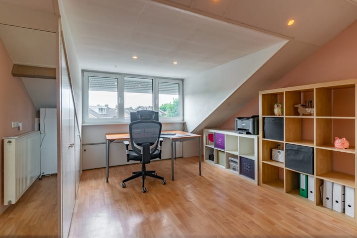 Photo 28 of Doctor Schaepmanlaan 57