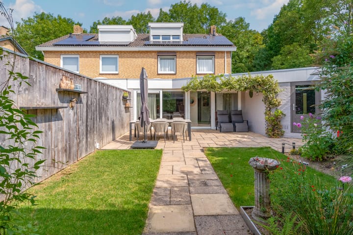 Photo 35 of Doctor Schaepmanlaan 57