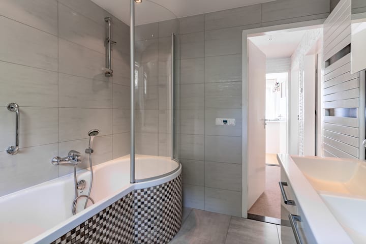 Photo 26 of Doctor Schaepmanlaan 57