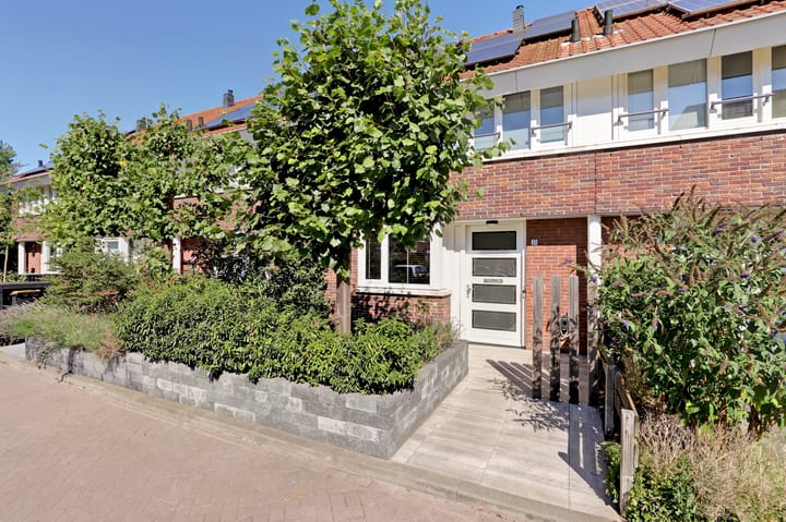 Foto 2 van Meester Pluimhof 23