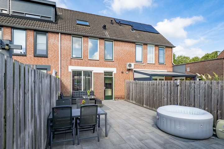 Foto 35 van Tolgaarderlaan 16