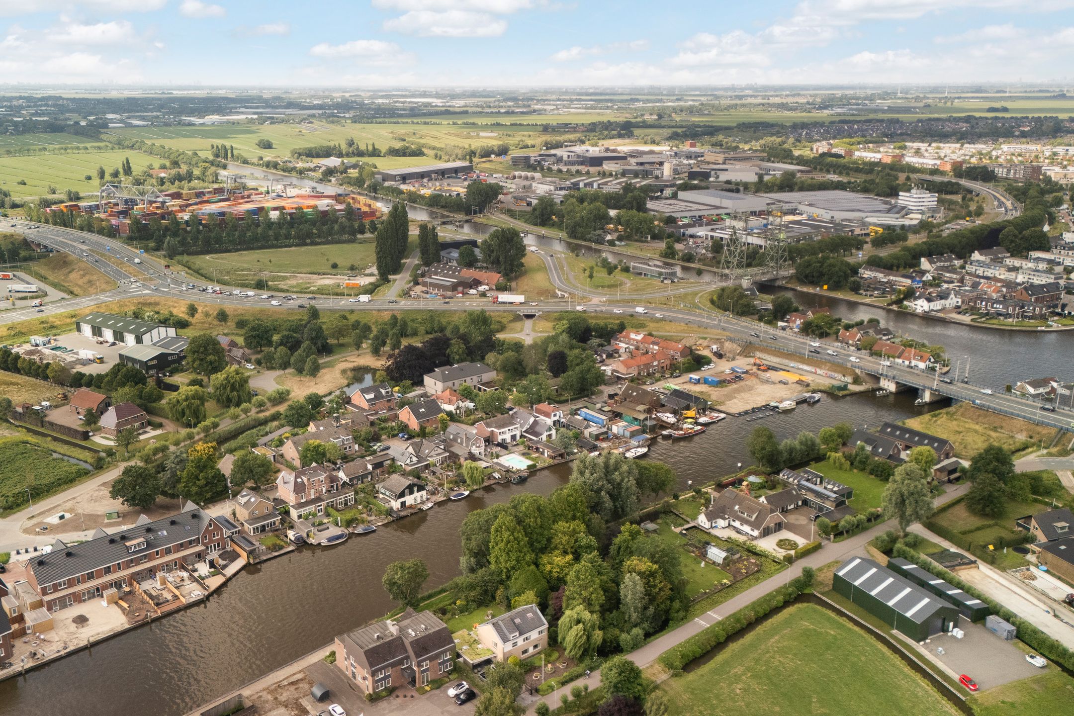 Photo 48 of Gouwestraat 11-D