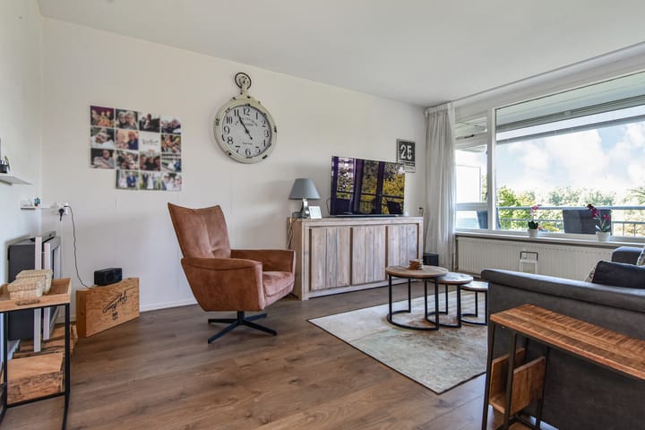 Photo 12 of Roland Holstlaan 974