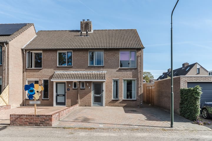 Photo 1 of Ambachtsweg 39