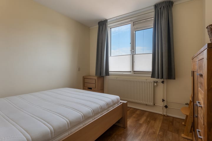 Foto 17 van Nageljongen 24