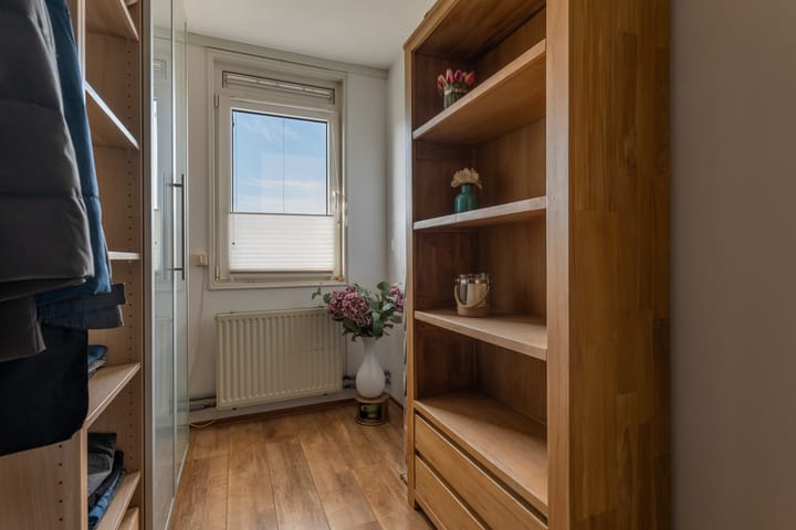 Foto 18 van Nageljongen 24