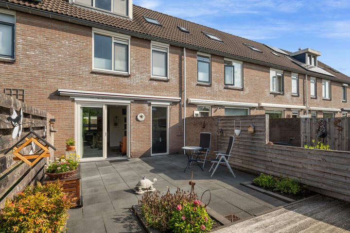 Foto 25 van Nageljongen 24