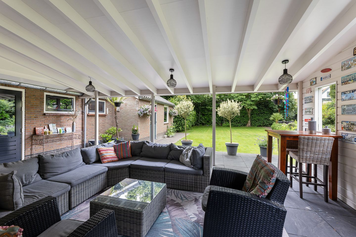 Foto 4 van van Limburg Stirumlaan 7