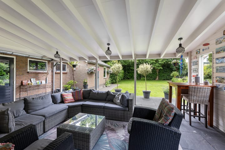 Foto 4 van van Limburg Stirumlaan 7