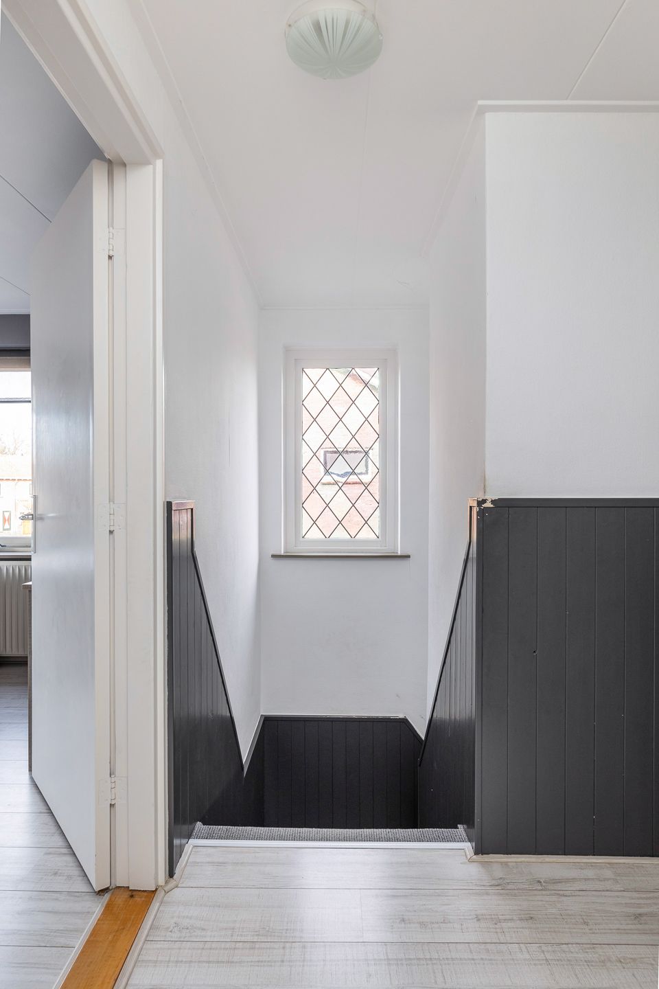 Foto 22 van van Limburg Stirumlaan 7