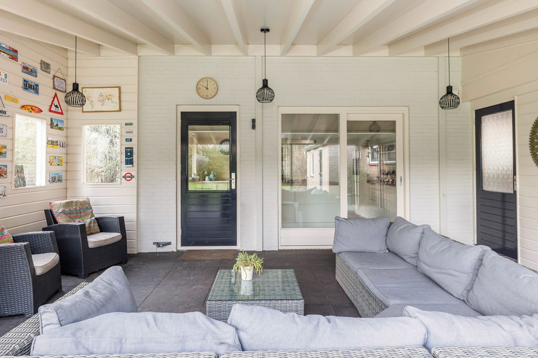 Foto 37 van van Limburg Stirumlaan 7