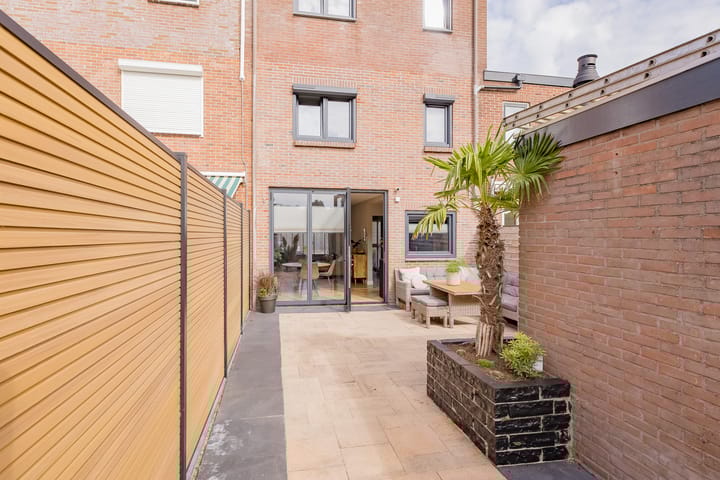 Foto 19 van Paulus Potterstraat 5