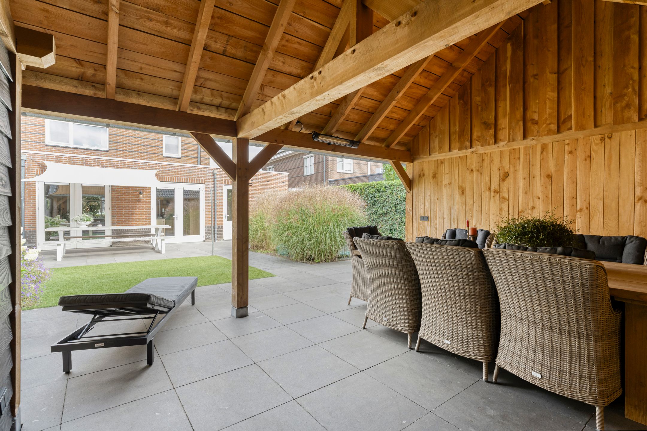 Foto 54 van Van Voorststraat 3