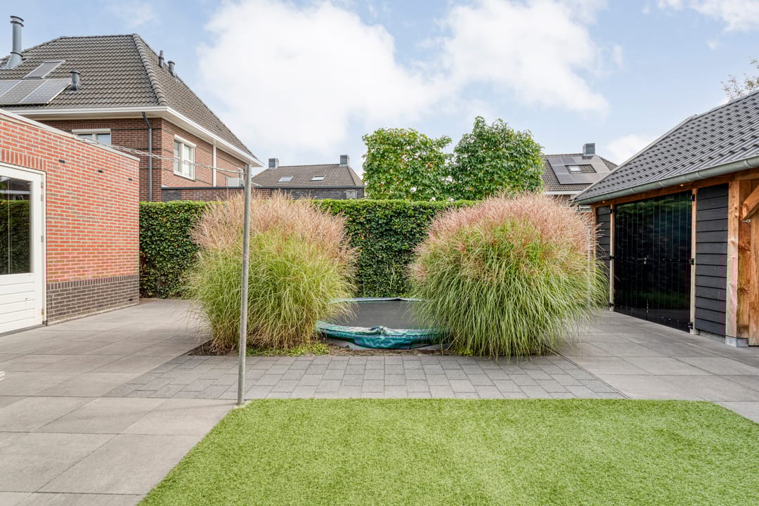 Foto 62 van Van Voorststraat 3