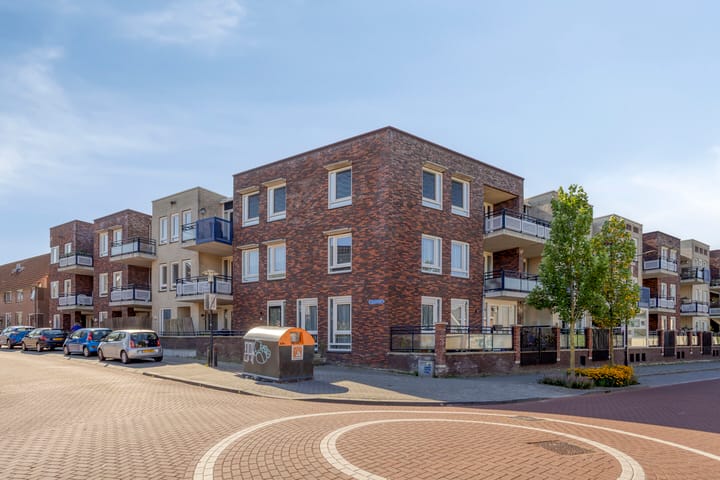 Photo 6 of Begoniastraat 180-35