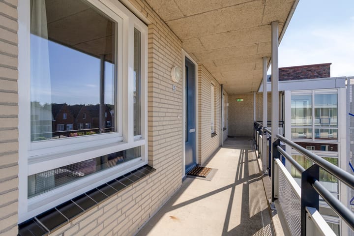 Photo 9 of Begoniastraat 180-35