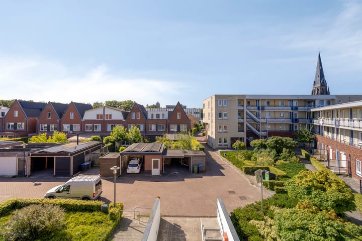 Photo 10 of Begoniastraat 180-35