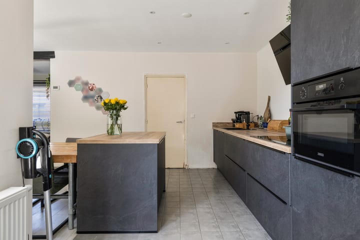 Foto 12 van Hussenbergstraat 24