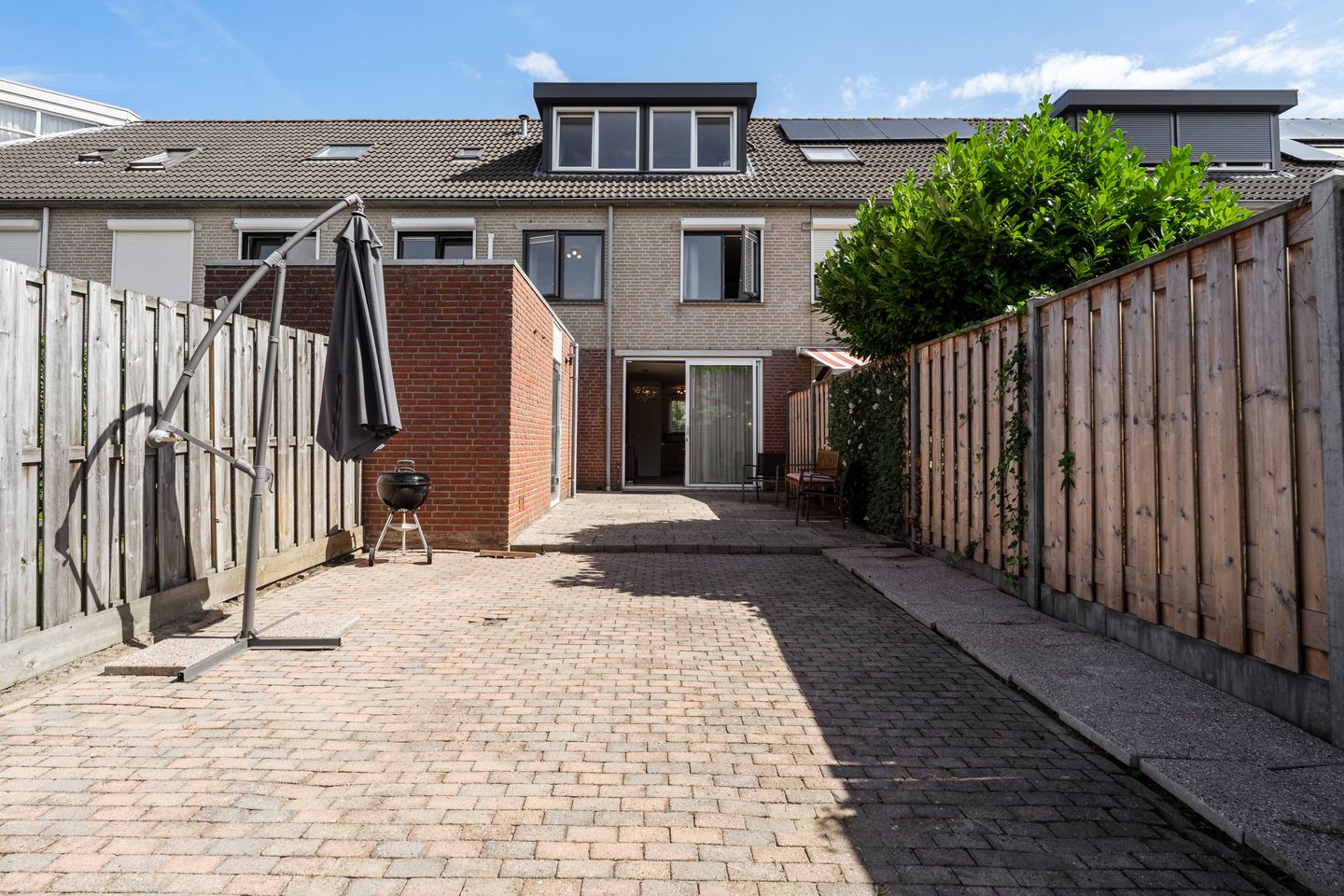 Photo 34 of Nat King Colestraat 24