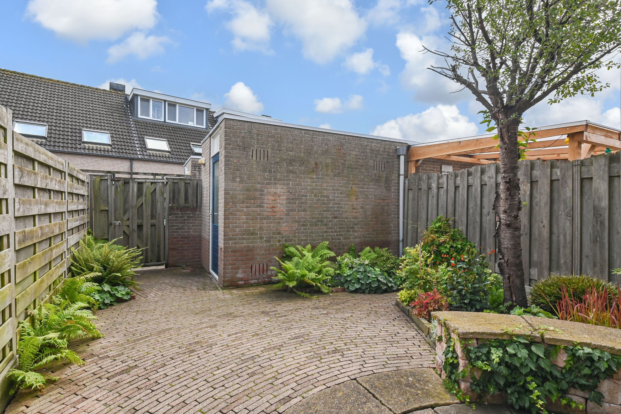 Foto 27 van Pollux 23