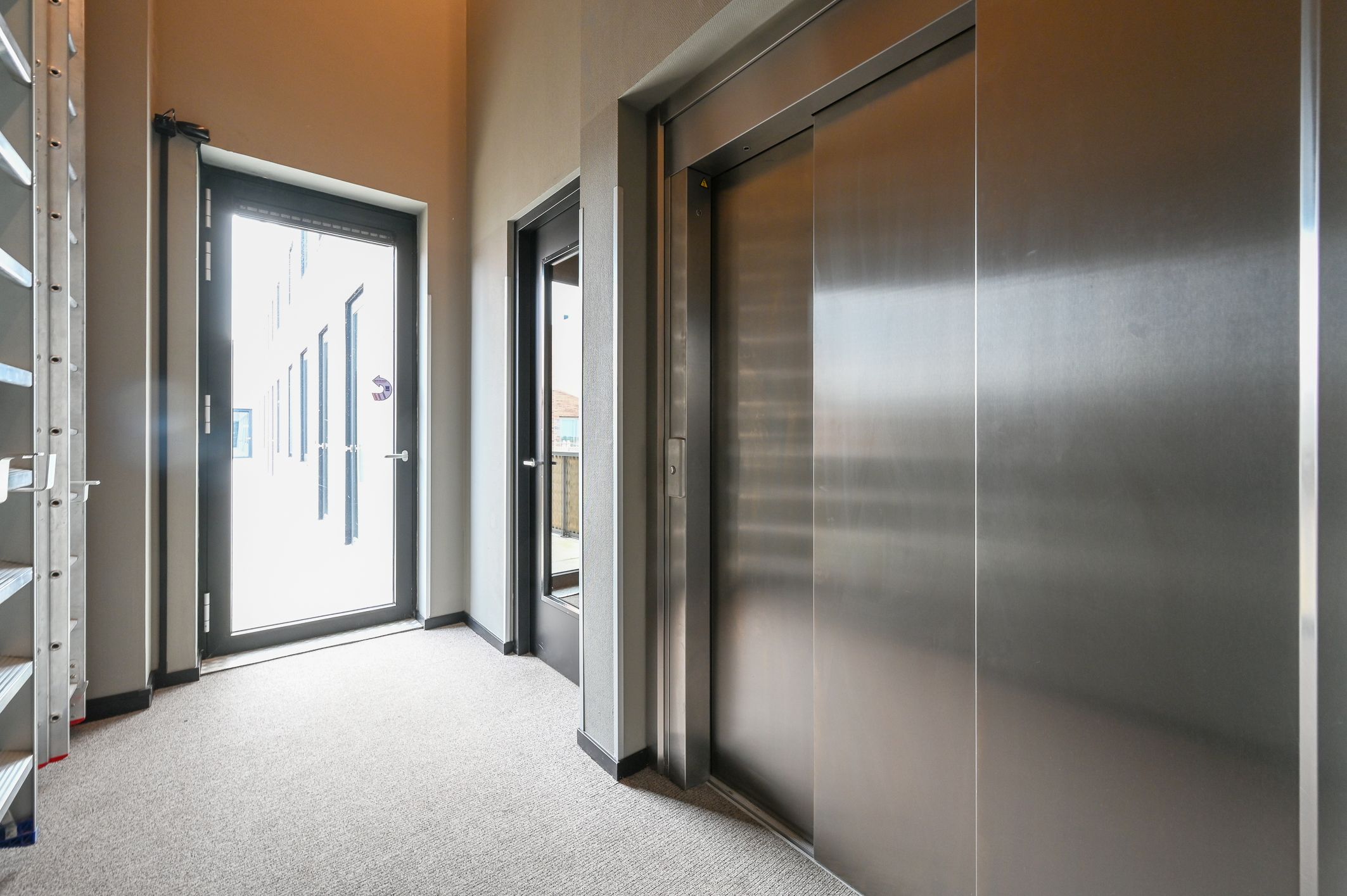 Foto 24 van Nijverheidsweg 68