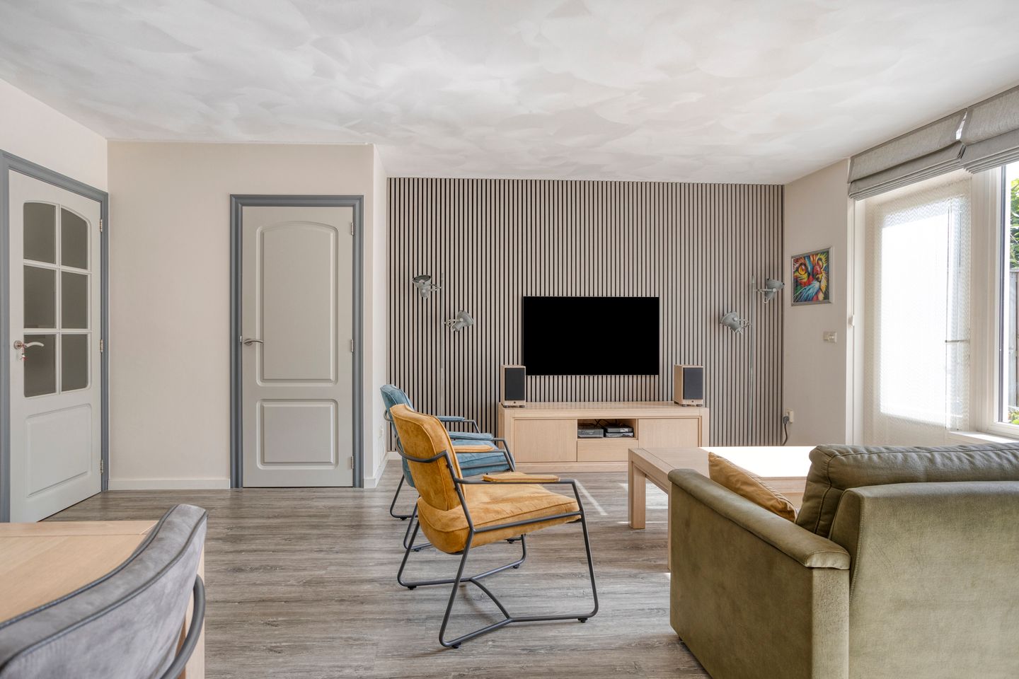 Foto 14 van Mies van der Rohestraat 2