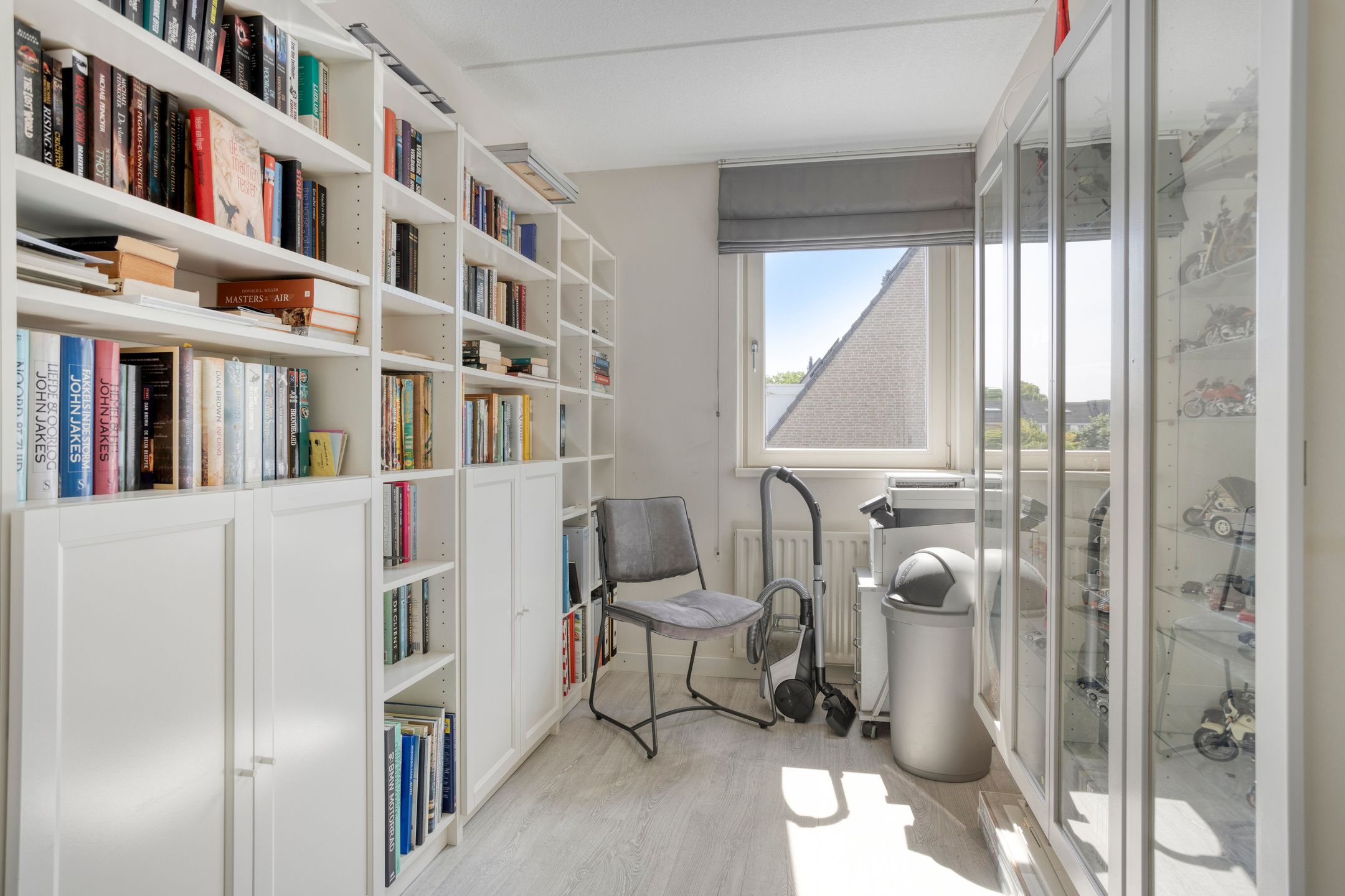 Foto 24 van Mies van der Rohestraat 2