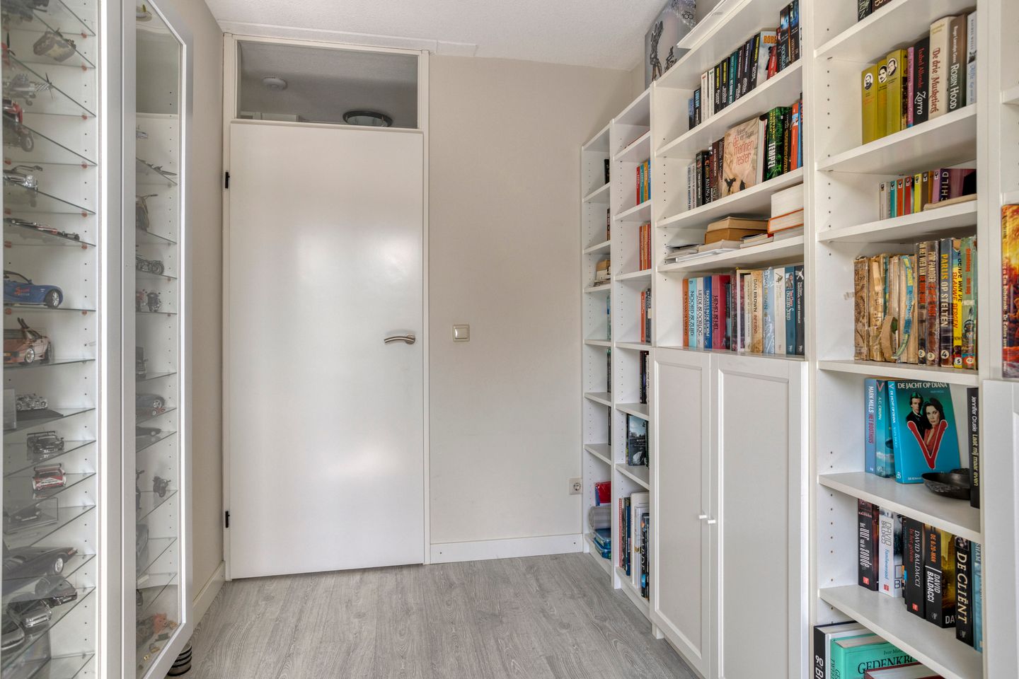 Foto 25 van Mies van der Rohestraat 2