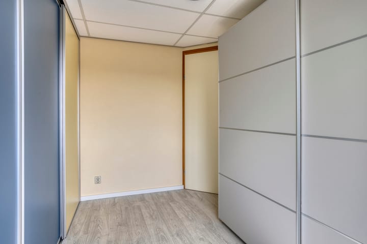 Foto 27 van Mies van der Rohestraat 2