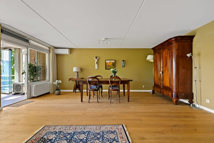 Foto 8 van Buizerdlaan 203