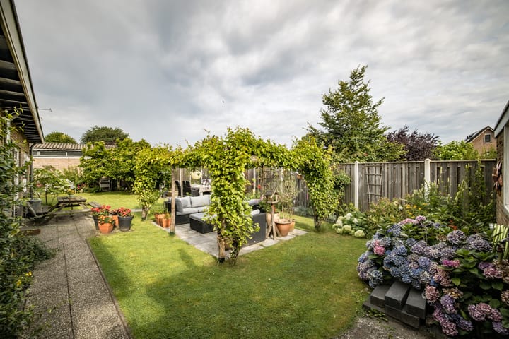 Foto 28 van J. Evertsenstraat 38