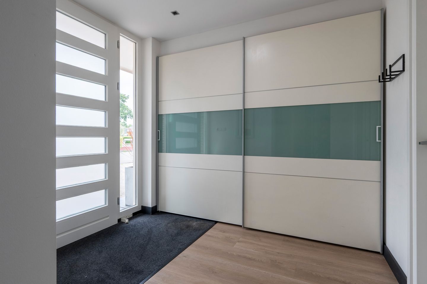 Foto 4 van Witrugspecht 18