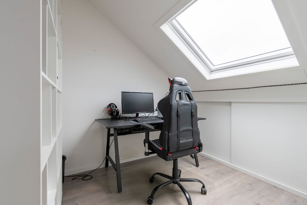 Foto 28 van Witrugspecht 18