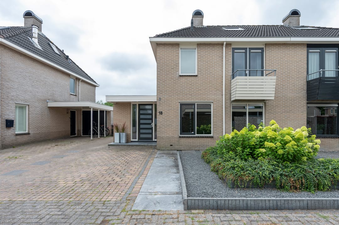 Foto 41 van Witrugspecht 18