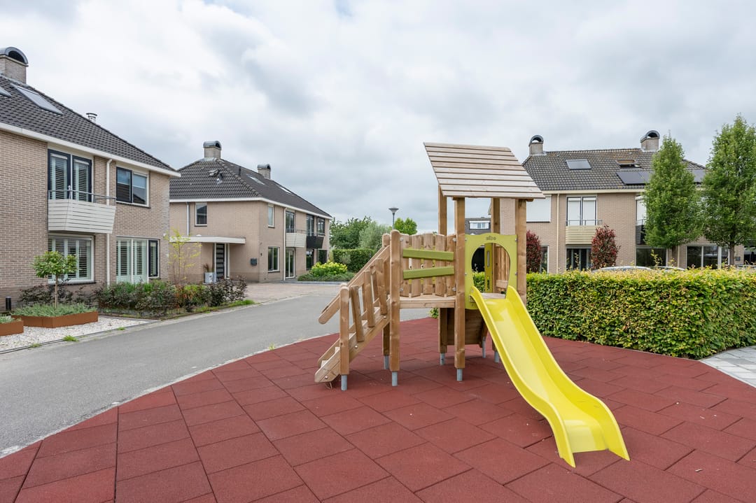 Foto 43 van Witrugspecht 18