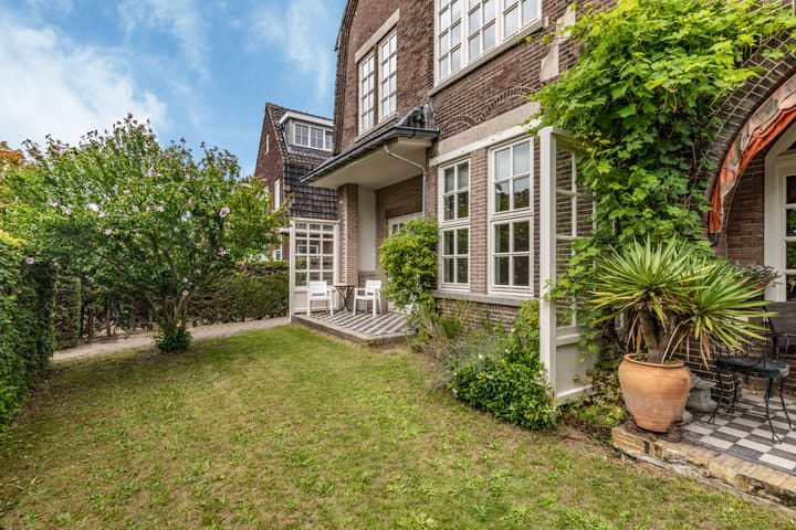 Foto 8 van Regentesselaan 10