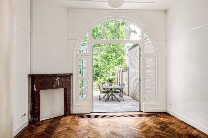 Foto 19 van Regentesselaan 10