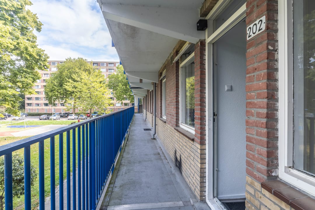 Foto 2 van Fluitekruidweg 202