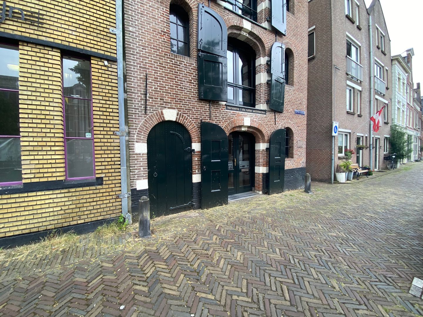 View photo 2 of Luttik Oudorp 81