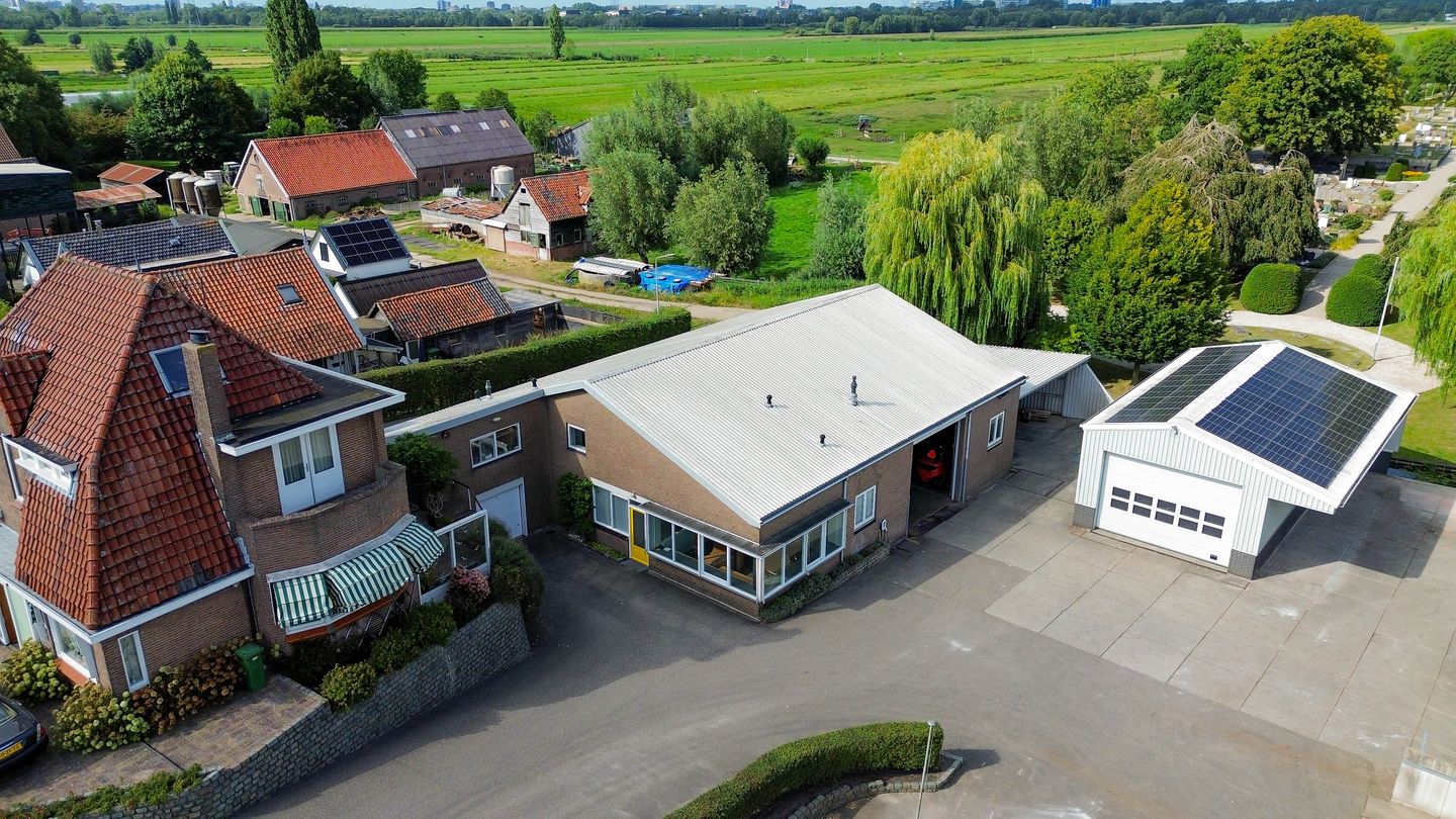 Bekijk foto 3 van Molendijk 38
