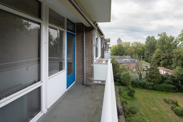 Foto 2 van Van der Helmstraat 313