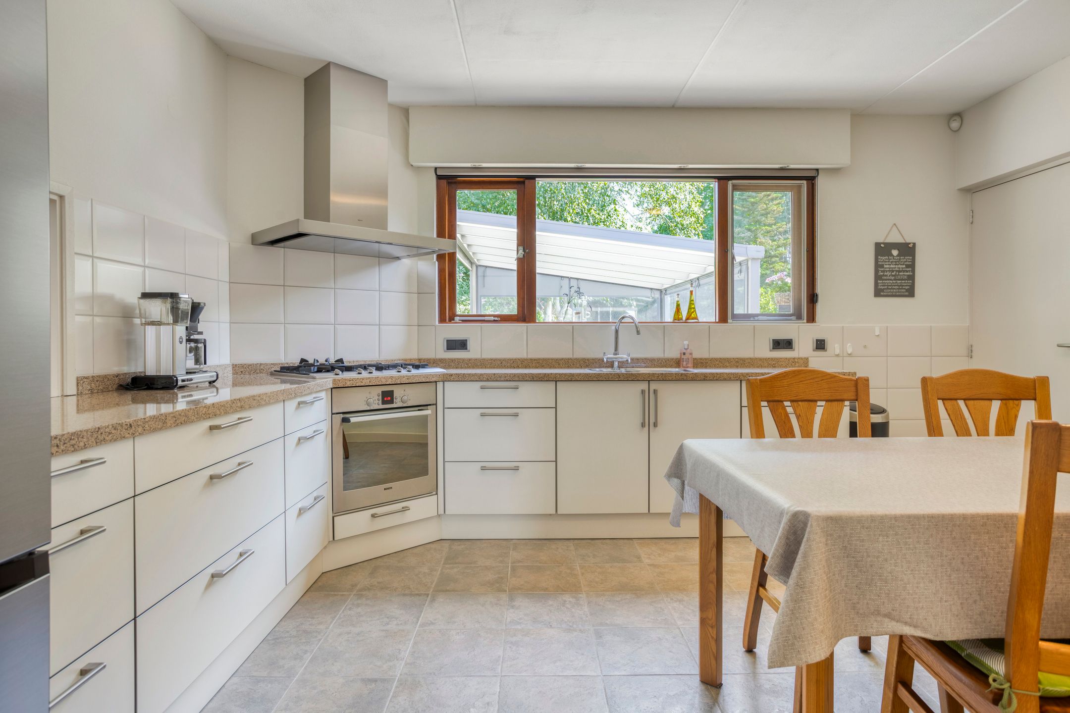 Foto 12 van Moerschansstraat 25