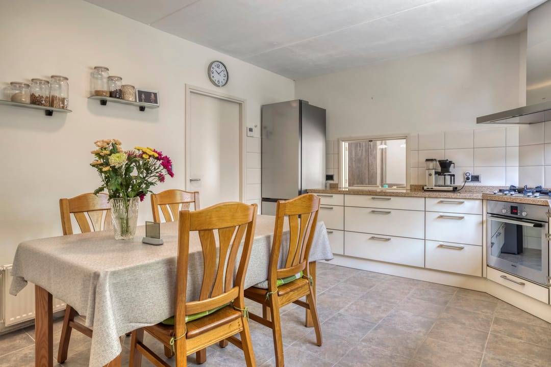 Foto 13 van Moerschansstraat 25